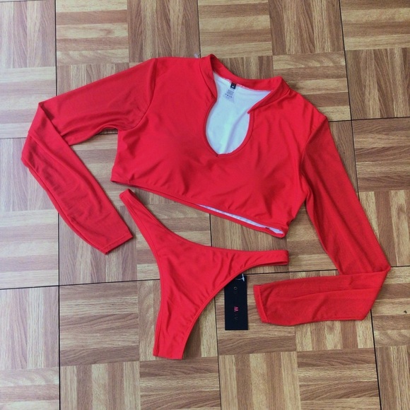 BE WICKED 1980 Cardi Red Long Sleeve Bikini Set - Picture 8 of 12